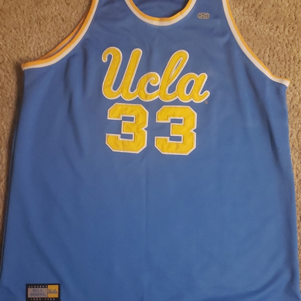 Lew Alcindor throwback
